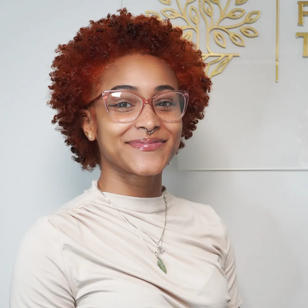 Téa Foster, CPRS, Mindfulness Meditation & Yoga Instructor